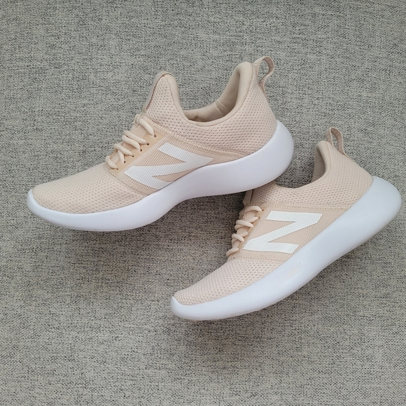 New Balance Runners Size 6 - Picture 1 of 5